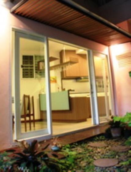 Baan Manusarn Bangkok Luaran gambar